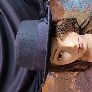 Made In The USA.Classic Black Wool.Bowler Hat. Large. Men's